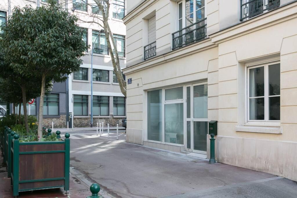 Rose, Appartement Confortable Proche Metro Монруж Екстериор снимка