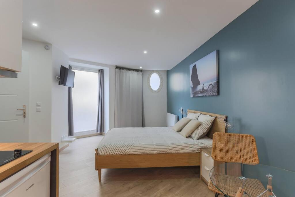 Rose, Appartement Confortable Proche Metro Монруж Екстериор снимка